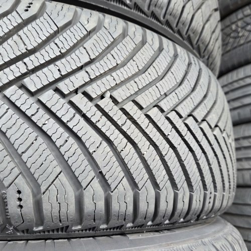 Пара шин 215 60 R16 Michelin Alpin 7 остаток 98% 4224г