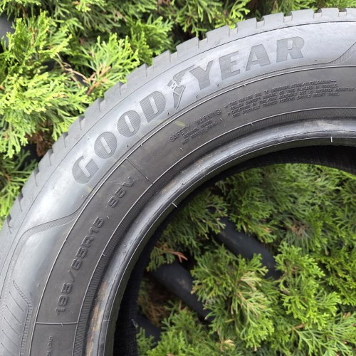 Комплект шин 195 65 R15 Good Year Vector 4 seasons Gen-3 20г остаток 7.2- 6.8мм