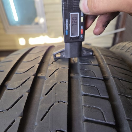Пара шин 235 45 r20 Pirelli Scorpion Verde 19г остаток 7,2-7,4мм