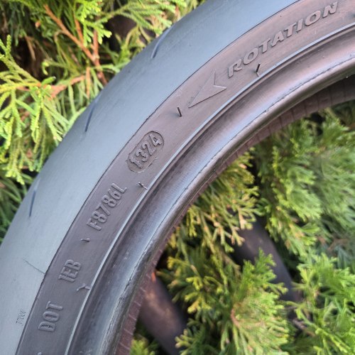 120 70 R17 Pirelli Diablo Rosso 4 24г остаток 80%