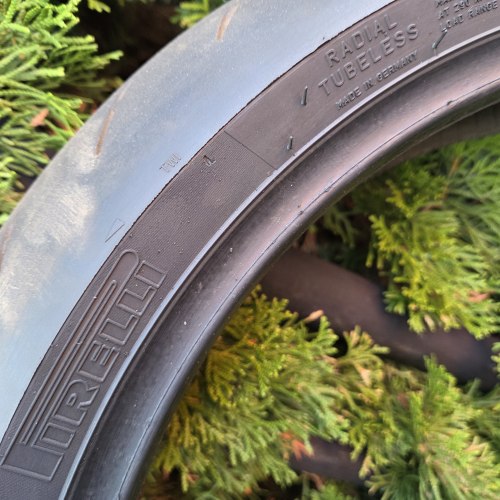 120 70 R17 Pirelli Diablo Rosso 4 24г остаток 80%