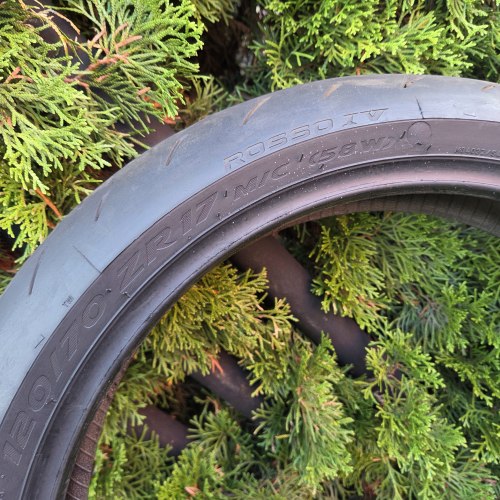 120 70 R17 Pirelli Diablo Rosso 4 24г остаток 80%