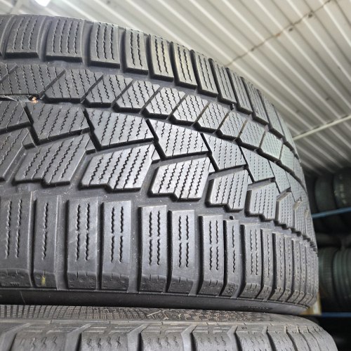Пара шин 245 40 R19 Continental Winter Contact TS 860 S 18-21г. Остаток 6.6мм