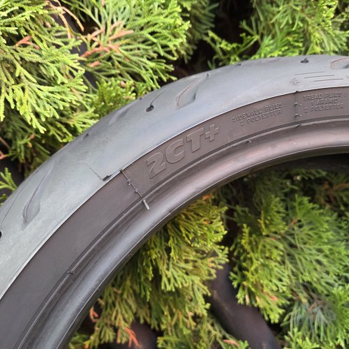 120 70 R17 Michelin Road 6 2CT 1125г. Остаток 80%