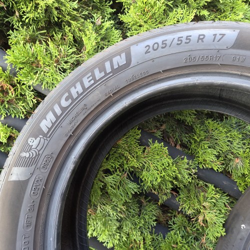 Комплект шин 205 55 R17 Michelin Primacy 4 MO 23г остаток 95% 6.6-6.4мм