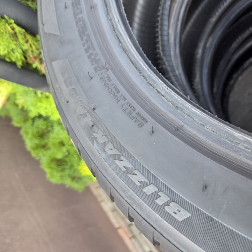 Комплект шин 235 50 R19 Bridgestone Blizzak LM.001 MO 19г. Остаток 7-5.9мм