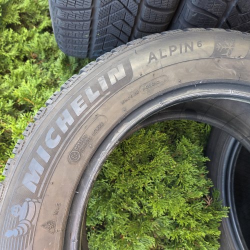 Комплект шин 205 60 R16 Michelin Alpin 6 23г. Остаток 97% 7.6мм