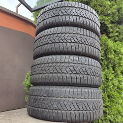 Комплект шин 225 45 R18 Pirelli Sottozero 3 б/г. Остаток 6.1-5.4мм