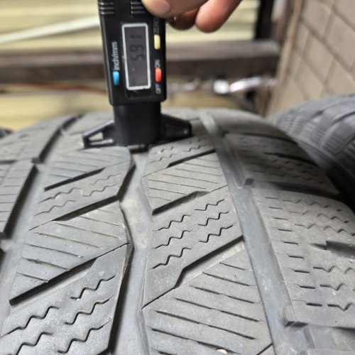Пара шин 235 65 R16C Hankook Winter icept LV 19г остаток 5.8мм