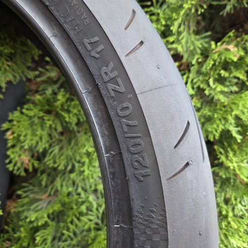 120 70 R17 Continental ContiSportAttack 2 1221g. Как нов. 99%