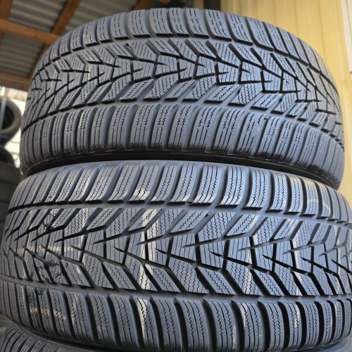 Комплект шин 245 45 r18 Hankook Winter icept evo 3 21г. Перед Остаток 6.5-7.5мм зад 275 40 r18 остаток 6мм можно с дисками