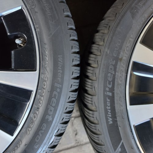 Комплект шин 245 45 r18 Hankook Winter icept evo 3 21г. Перед Остаток 6.5-7.5мм зад 275 40 r18 остаток 6мм можно с дисками