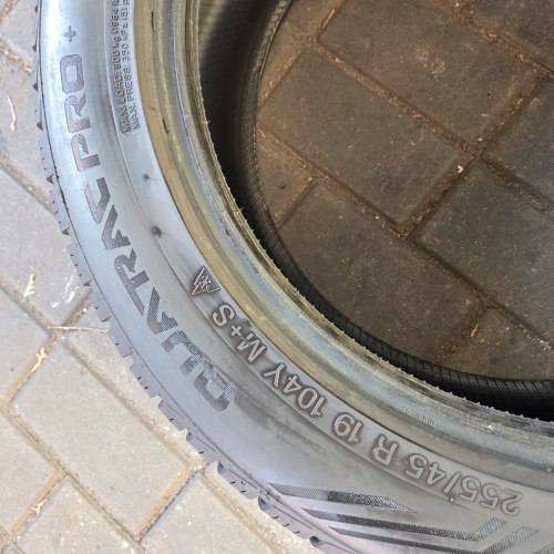 Пара шин 255 45 R19 Vredestein Quatrac pro + giugiaro design 26г. Остаток 7.5мм