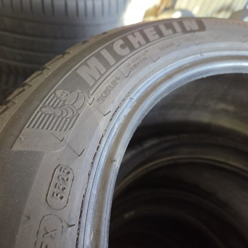 Пара шин 255 45 R19 Michelin Cross climate 2 suv VOL 5323г. Остаток 6мм