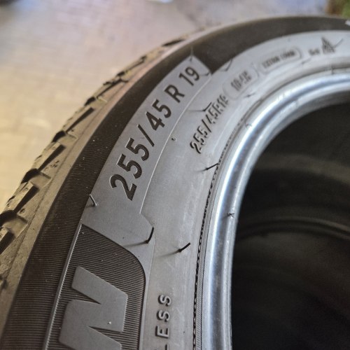 Пара шин 255 45 R19 Michelin Cross climate 2 suv VOL 5323г. Остаток 6мм