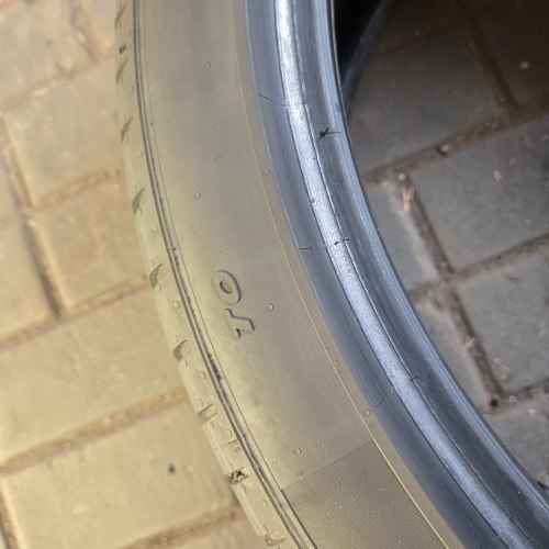 Пара шин 275 35 r21 Pirelli P zero pz4 TO 23г остаток 5.7мм микотр.
