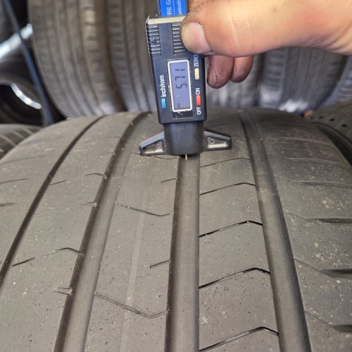 Пара шин 275 35 r21 Pirelli P zero pz4 TO 23г остаток 5.7мм микотр.