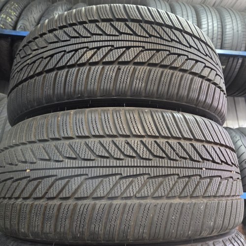 Пара шин 235 35 R20 Hankook ION Icept EV 23г как новая на пупурыхах. Косметика борт