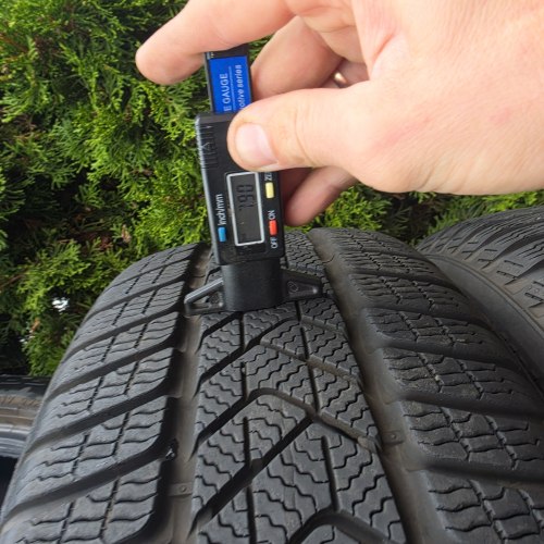 Комплект шин 225 55 R17 Pirelli Sottozero 3☆rsc 8mm 99%остаток