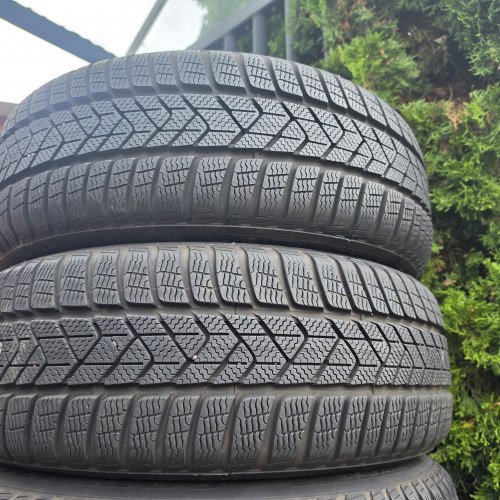 Комплект шин 225 55 R17 Pirelli Sottozero 3☆rsc 8mm 99%остаток