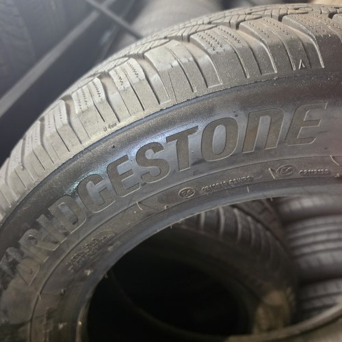 Пара шин 215 65 r17 Bridgestone Blizzak lm 005 6mm 85% остаток 19g