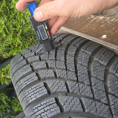 Пара шин 205 50 r17 Bridgestone Blizzak lm 005 3522g 7.7mm 98% остаток