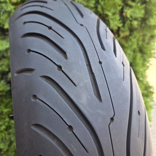 180 55 R17 Michelin Pilot road 4 2 CT 17.17г остаток 97% с минимальным износом