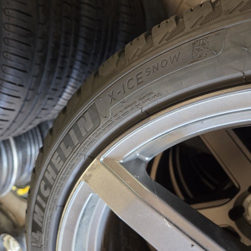 Комплект шин 255 40 R20 Michelin X-ice snow 21г остаток 6.6-6.4мм
