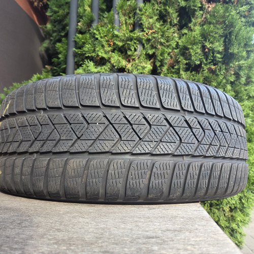 225 45 R18 Pirelli Wintet Sottozero 3 ☆RSC 4722г остаток 6.2мм