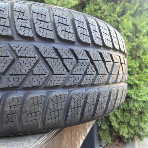 224 45 R19 Pirelli Winter Sottozero 3 остаток 99%