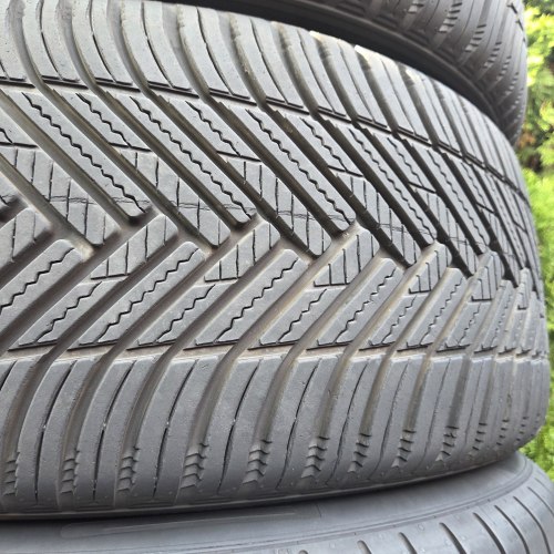 Пара шин 245 45 R20 Hankook Kinergy 4s2x 4 seasons 24-23г. Остаток 7.4мм