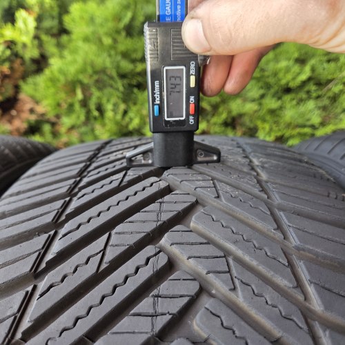 Пара шин 245 45 R20 Hankook Kinergy 4s2x 4 seasons 24-23г. Остаток 7.4мм