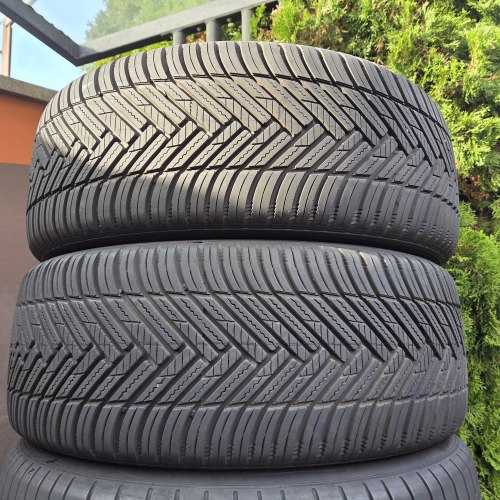 Пара шин 245 45 R20 Hankook Kinergy 4s2x 4 seasons 24-23г. Остаток 7.4мм