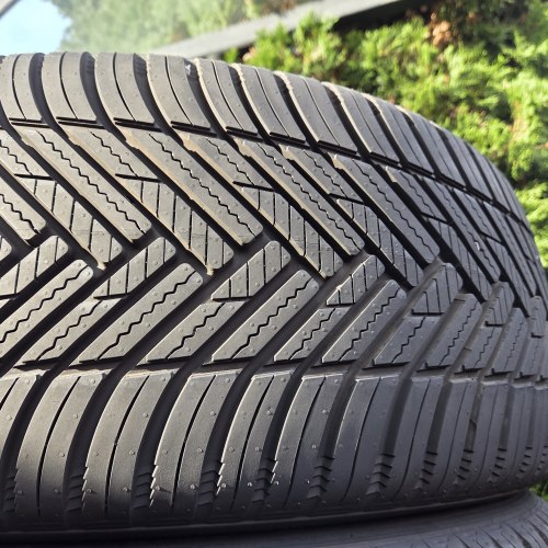 Пара шин 245 45 R20 Hankook Kinergy 4s2x 4 seasons 24-23г. Остаток 7.4мм