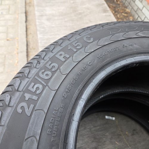 Пара шин 215 65 R15C Continental Vanco 2 остаток 99% 104/102T