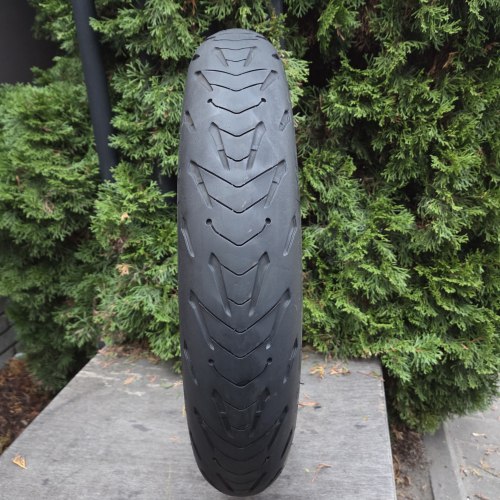 120 70 R17 Michelin Road 5 GT 2CT 52.22г остаток 80%