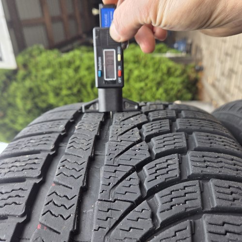 Комплект шин 235 50 R18 Nokian WRa4 б/г Остаток 7мм
