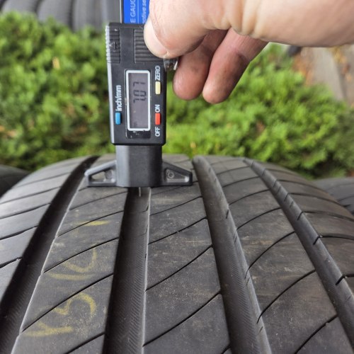 Комплект шин 235 55 R19 Michelin Primacy 4 GOE SUV 23-20г. Остаток 7-5мм