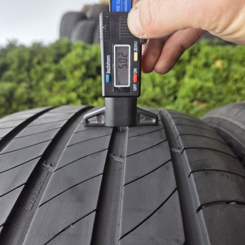 Комплект шин 235 55 R19 Michelin Primacy 4 GOE SUV 23-20г. Остаток 7-5мм