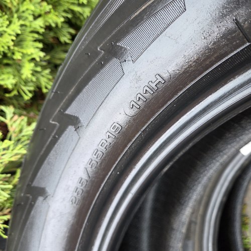 Пара шин 255 55 R19 Goodyear Ultegra Grip performance gen1 AO космет. Прокол 19г остаток 98%