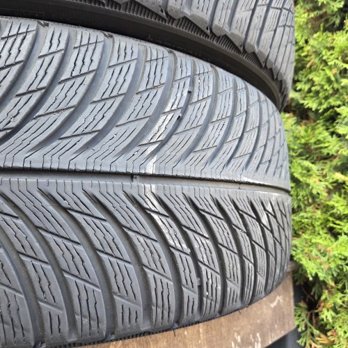 Пара шин 245 40 R21 Michelin Pilot Alpin 5 24г остаток 6мм