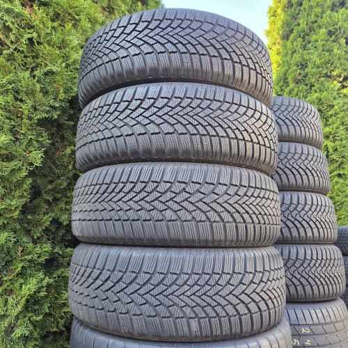 Комплект шин 205 60 R16 Bridgestone Blizzak LM-005 46.19г. Остаток 7.6-7.3мм