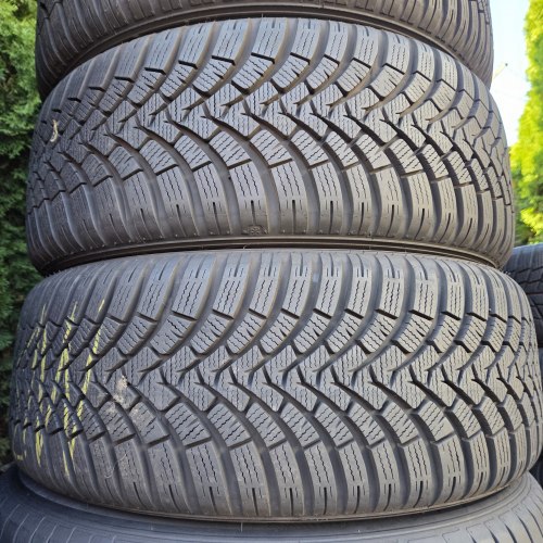 Комплект шин 205 55 R16 Falken Euro winter HS01 22г остаток 8.5мм 98%