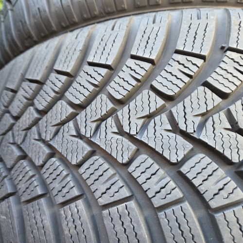 Комплект шин 205 55 R16 Falken Euro winter HS01 22г остаток 8.5мм 98%