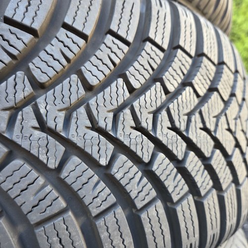 Комплект шин 205 55 R16 Falken Euro winter HS01 22г остаток 8.5мм 98%
