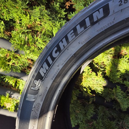 285 40 R23 Michelin Pilot Alpin 5 SUV 25г. Остаток 8.1мм