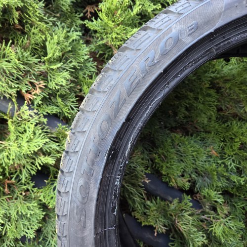 225 40 R19 Pirelli Sottozero 3 RSC 22г. Остаток 7мм