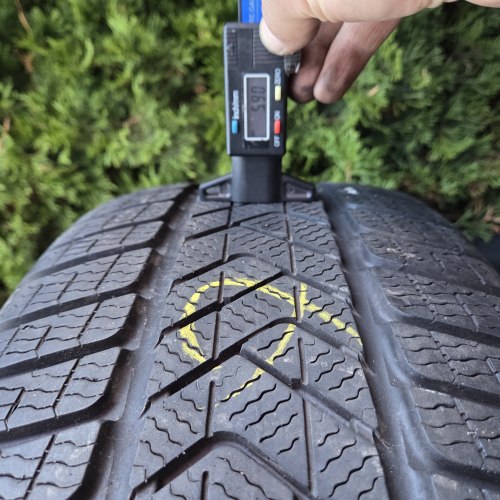 245 45 R19 Pirelli Sottozero 3 MOE RSC б/г остаток 5.8мм