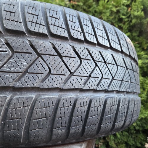 245 45 R19 Pirelli Sottozero 3 MOE RSC б/г остаток 5.8мм