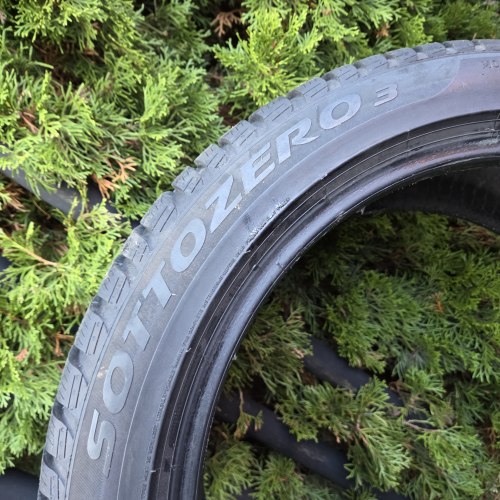 245 45 R19 Pirelli Sottozero 3 MOE RSC б/г остаток 5.8мм